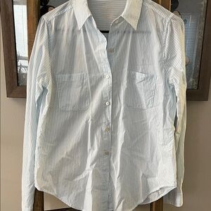 Lilly Pulitzer women’s Light Blue & White Striped Button-Down Shirt